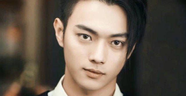 谷神奇一角许凯新剧上映，搭档“超模”上演夺宝之旅，好莱坞团队把关制作成名后
