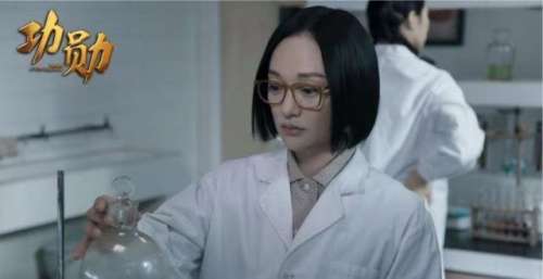 弘毅要来了周迅扮演科学家屠呦呦，郑晓龙回应：选角得到屠老认可风起洛