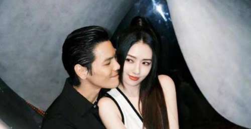 会甜蜜用餐郭碧婷怀上二胎，向佐晒夫妻合照官宣喜讯：我们期待下一个宝宝周扬青