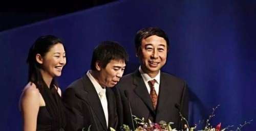 却是陈凯歌隐瞒了28年，冯小刚和冯巩的关系终于藏不住了，他俩是什么关系？长津湖