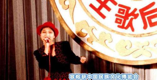 我女生头像小容姐音乐问答：儿童学唱歌几岁开始最好？别在爱