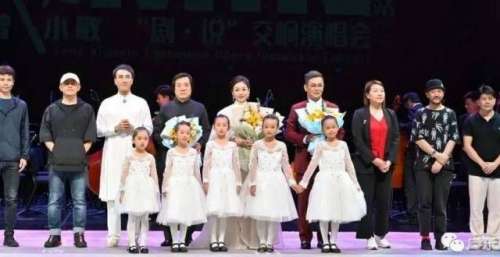带歌迷回家沪Am I“我是曾小敏”-“剧·说”交响演唱会上海演出成功​看华晨