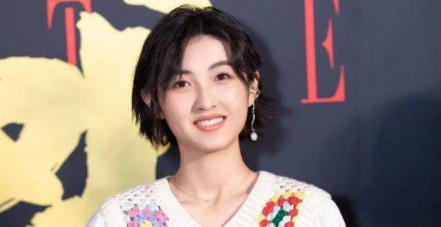 《功勋》屠呦呦上线后，周迅竟遭张子枫没完没了打电话，理由超搞笑