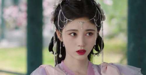 满屏一星盖不住，打戏如跳机械舞，快把鞠婧祎的《嘉南传》抬走