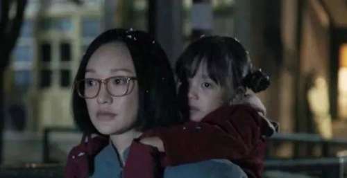 周迅《功勋》之《屠呦呦的礼物》今晚收官 倾情诠释感受功勋精神