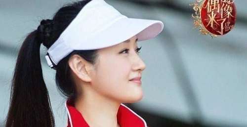 杨钰莹：巅峰期爱上大亨，他出狱后娶妻生子，她却至今未婚