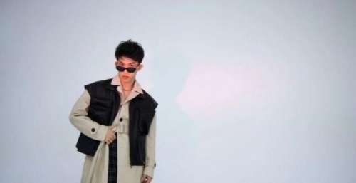 舒灏全新单曲《当你社恐时》全网上线，社恐遇见另类摇滚自我治愈