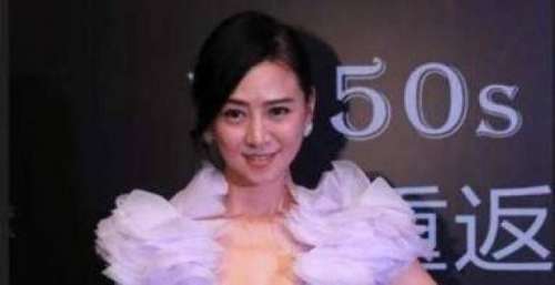 她是人人想娶的女明星，古天乐苦苦的追求无果，如今52岁仍旧韵味十足！