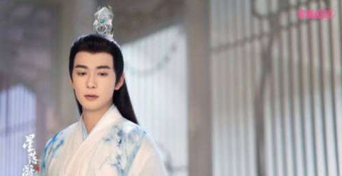 《星落凝成糖》首发剧照，男俊女仙，演绎绝美仙恋