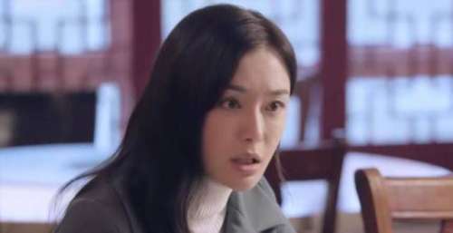 《突围》首播，最抢眼的角色是她，家有贤妻何愁不能突围
