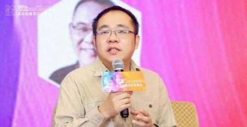 热钱退去，谁在“”｜专访《功勋》单元编剧宋方金