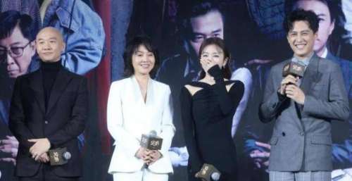 与携手演绎《突围》闫妮：接拍时没有一刻的犹豫