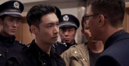 继《重生》后，张译再度饰演警察，看清女主后，观众“怒了”