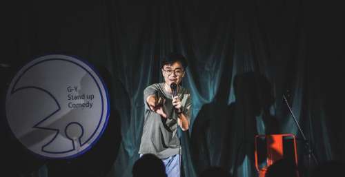 说开放麦的年轻人：炸场之前，冷场之后