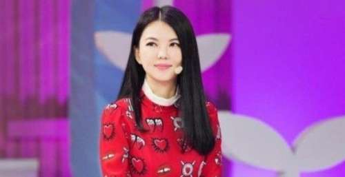 李湘王岳伦为女儿庆生，12岁王诗龄气质非凡，和妈妈越来越像