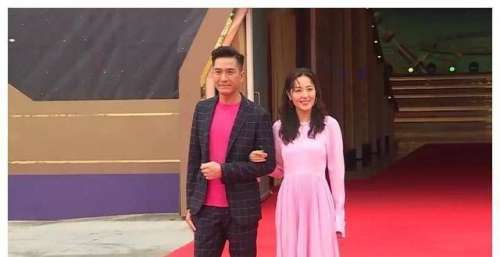 TVB2022年节目巡礼：明星们的打扮有点土，但采访环节是真敢讲