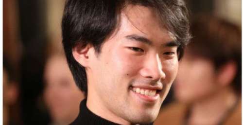 24岁加拿大华裔夺冠钢琴界”诺贝尔” 史上第4位华人！