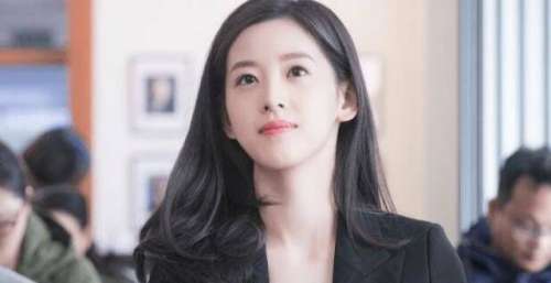 刘强东的妻子章泽天进军娱乐圈，搭档章子怡录综艺，化身“清醒女性”