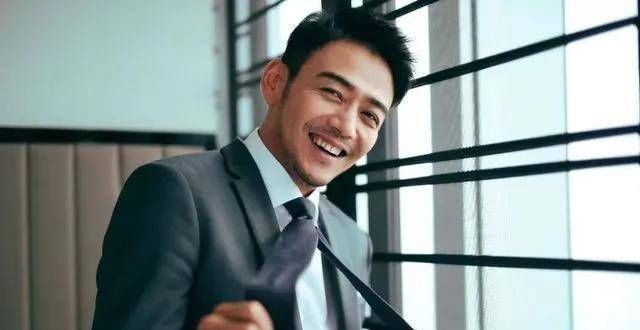 杨烁为何突然不“红”了？看他做过的事，就一点都不奇怪了