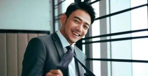 杨烁为何突然不“红”了？看他做过的事，就一点都不奇怪了