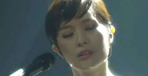 韩国顶级歌手朴基英演唱《Nella Fantasia》，千万级传播