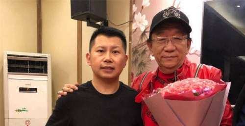 侯耀华高调表示要收何云伟为徒，并吐槽相声封箱没有意义