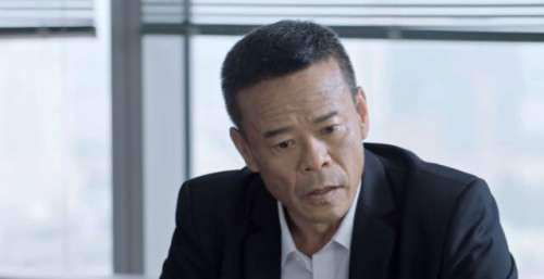 《突围》大BOSS浮出水面，齐本安被多面夹击，石红杏其实挺冤枉