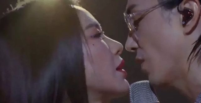 戚薇和李承铉，一个动作，就让应采儿捂脸不敢看！