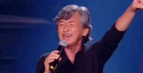 他才是公认的“乐坛常青树”！