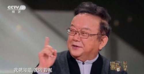 张国立合体复现“纪晓岚和珅拌嘴” 连肢体动作都与当年一样
