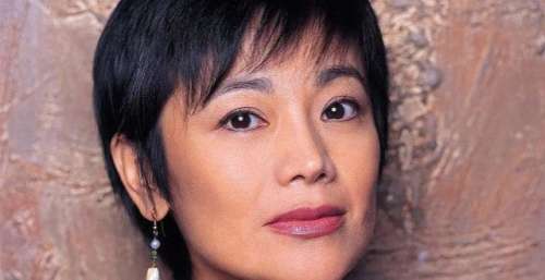 影后张艾嘉首度携31岁儿子上节目，直言当妈很难！爱子曾险遭不测