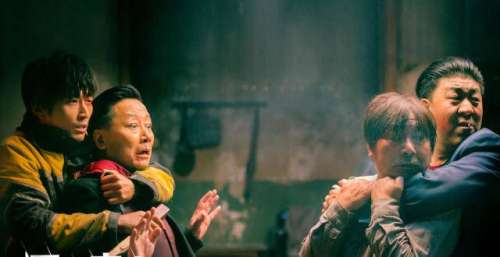 《不速来客》：一次在电影叙事上的大胆尝试