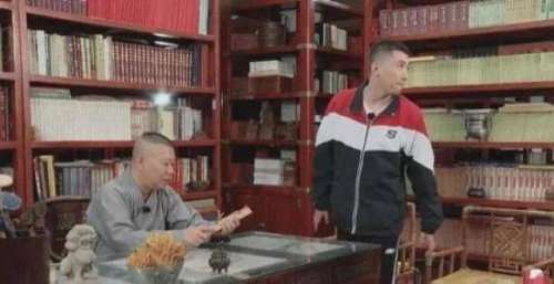 没文凭的郭德纲说的话，有多少高学历的相声演员可以说的出来？