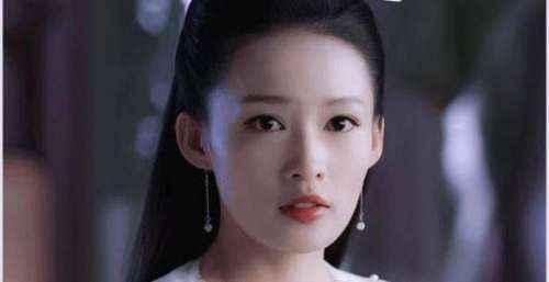 李沁《请君》红衣剧照释出，此次她是以什么造型出圈的？