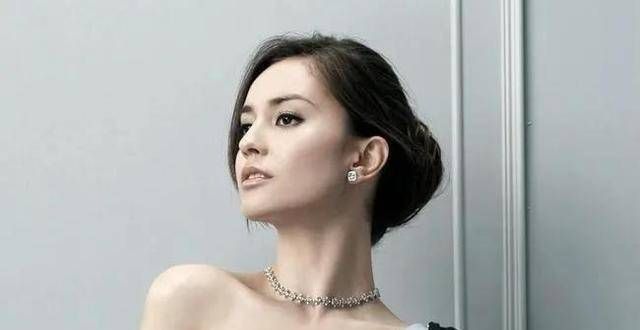 “玉兰油女神”刘碧丽：陈柏霖前女友，五年抱四还是挤不进豪门