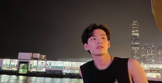 姚柏南搭档同门师姐陈静首次触电大荧幕 趁拍摄空档游香港迪士尼
