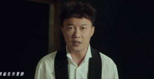 陈奕迅为英雄联盟动画献唱主题曲 花絮照曝光引歌迷期待