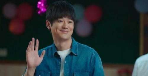 分明是同一人，演完《隐秘的角落》再演《星辰大海》，愣没认出来