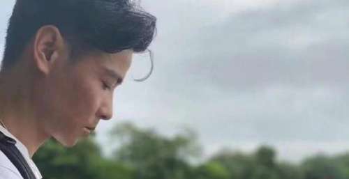 张晋晒老婆购物订单，蔡少芬给家人买百元左右的衣物，超接地气