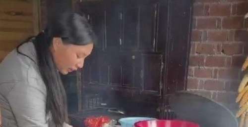 牛爱芳夫妇风波后更新日常？依旧走乡村夫妻路线，粉丝却掉了20万