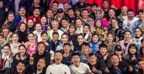 《刘老根5》杀青，不见范伟身影，范伟新电影《铁道英雄》将上映