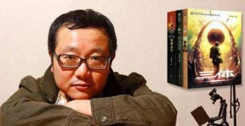 《带上她的眼睛》将影视化，书迷表示期待，刘慈欣任编剧保证质量