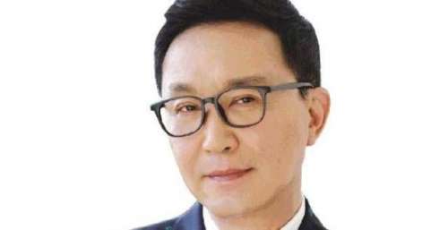 吴刚：人生如戏 重在选择