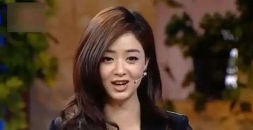 华妃成为《甄嬛传》最出彩的一个，郑晓龙说这里面蒋欣演得最好，你觉得呢？