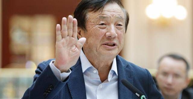 张靓颖：任正非花8千万买断一首歌请她唱，可她却一手好牌打稀烂