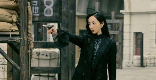《前行者》：大女主陆怡成反派，两兄弟为了女大学生剑拔张