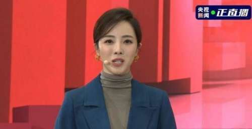 央视记者节直播，主持人安排有点意外，李思思和海霞应该换个角色