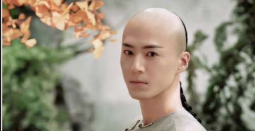 于正新剧被男主劝退，光头造型神似冬瓜头，委屈剧中一众了