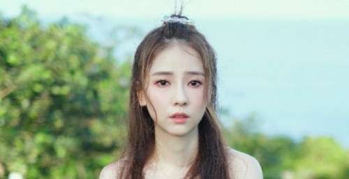前“超女”湘妹子谷娅溦唱《倔强》在香港拿金曲冠军