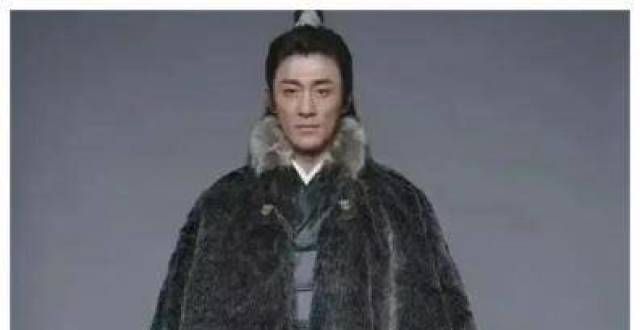 老年版《倚天屠龙记》将上映，仅差9岁古天乐在剧中饰演林峯的爹